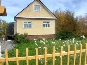 Продам дом из бруса, жилой площади 47 кв, м (в площадь входят только комнаты указано в свидетельстве о регистрации) , 1996 года постройки, находится на острове Тиноватик в Архангельске