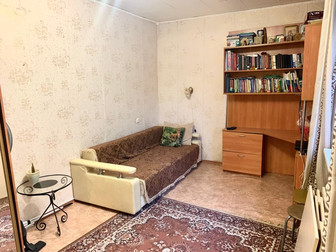 Продается 1 комнатная квартира, в хорошем состоянии с мебелью и техникой, дополнительных вложений не требует,  Крепкий  и чистый ухоженный подъезд,  В шаговой доступности в Батайске