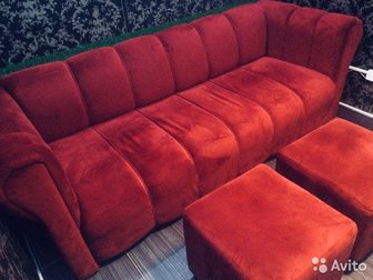 Продаю диван (не раскрадывается),  Цвет приятный, бордовый,  Состояние идеальное,  Использовали 2 месяца,  Продаю в связи с переездом, в Чебоксарах