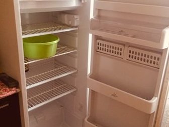 Срочно продам холодильник в хорошем (исправном) состоянии, самовывозКроме этого продается (б/у): комод, стенка-горка, диван, стол кухонный, стиральная машина автомат, в Чите