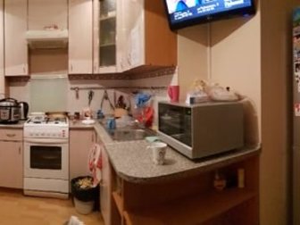 продам кухонный гарнитур б/у , угловой, самовывоз, в нормальном состоянии, в Калининграде