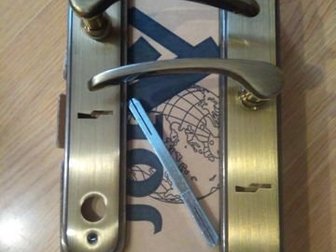 Ручка дверная сейфовая для входных дверей латунная,  Производство Италия, в Калининграде