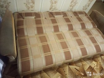диван спальное место 130/190 в отличном состоянии, в Кирове