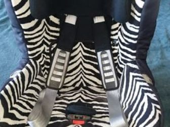 Продам автокресло Romer King Plus группа 1 (9-18кг) б/у 1 ребенком в отличном состоянии, Расцветка зебра, ткань обшивки мягкая и приятная на ощупь, - Крепление штатным в Магадане