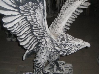 Уникальное фотографию  Скульптура из бетона Орел 33361472 в Москве