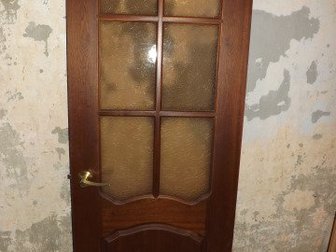 Дверь межкомнатная б/у, в отличном состоянии,  Левая, Размер полотна  700 мм на 2000 мм, с коробкой, наличниками и замком, в Мурманске