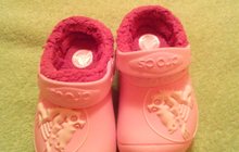  Crocs  