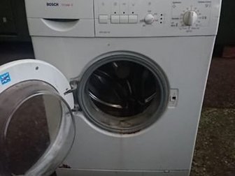 Продаётся 5 кг стиральная машинка,  Не работает слив, можно забрать на запчасти, в Подольске