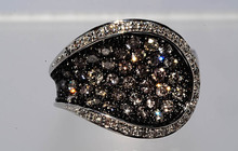 Роскошное кольцо с редкими серыми бриллиантами