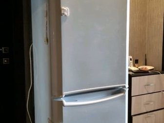 Холодильник INDESIT ,  В хорошем состоянии (в рабочем состоянии ),  Продаётся так как был куплен другой, Состояние: Б/у в Саранске