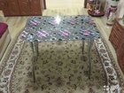 Стеклянный стол кухонный