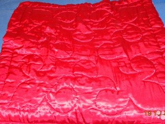 Детское одеяло красно -розового цвета,  Пододеяльник в подарок, Состояние: Б/у в Сарапуле