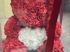 Подарочный мишка из фоарминовых роз