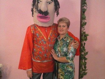 Скачать фотографию  Тамада, Женщина -праздник и ее ростовые куклы 32547675 в Астрахани