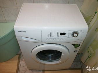 Продаю стиральную машинку samsung wf6450n7w 4,5 кг,  Стирает отлично, в Тольятти