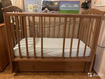 Кроватка для новорождённых Лель,  Кроватка маятник имеет классический дизайн, без декоров, не имеет острых углов, безопасна в эксплуатации, расстояние между рейками в Туле