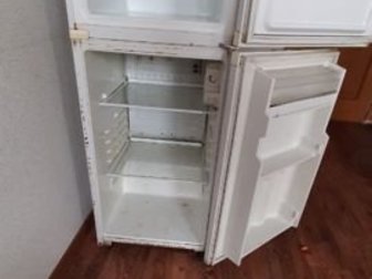 холодильник , рабочий 120/50 в Великом Новгороде