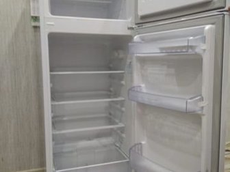 Продам холодильник BEKO в состоянии нового, в эксплуатации 2 года, покупали новым,  Есть все чеки,  Чистый, данные о холодильнике есть на фото, в Великом Новгороде