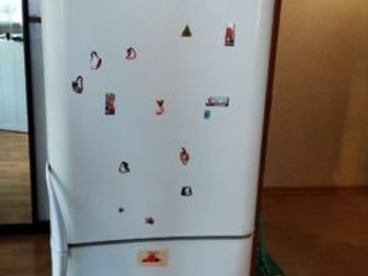 Холодильник IndesitСостояние рабочее, Состояние: Б/у в Великом Новгороде