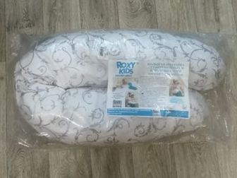 Новая подушка для беременных и кормящих мам,  Не использовали (подарили, а у нас уже была своя), Упаковка сохранена, можно на подарок, Состояние: Новый в Волгограде